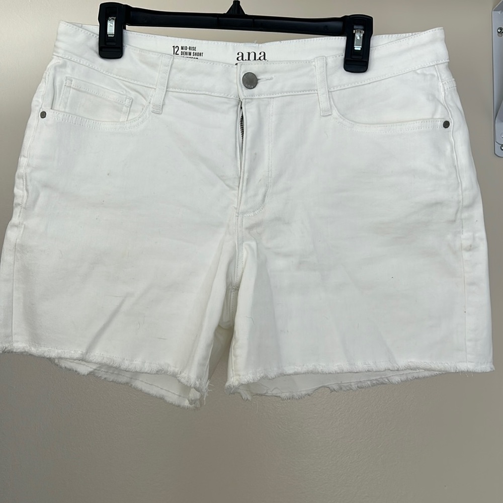 White a.n.a. Mid rise Jean shorts